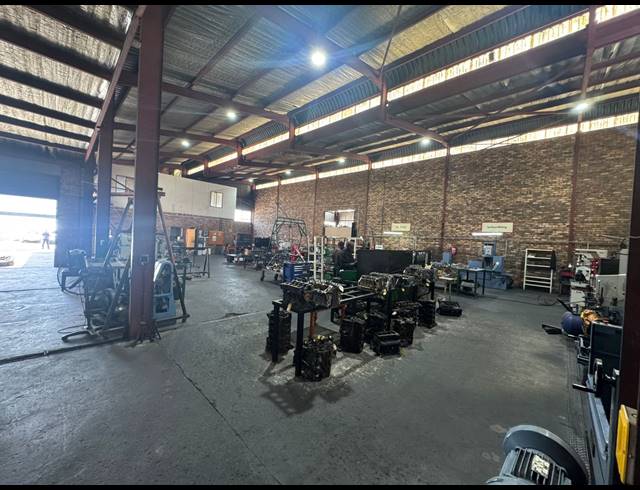 800M² WAREHOUSE TO LET IN PRETORIA WEST